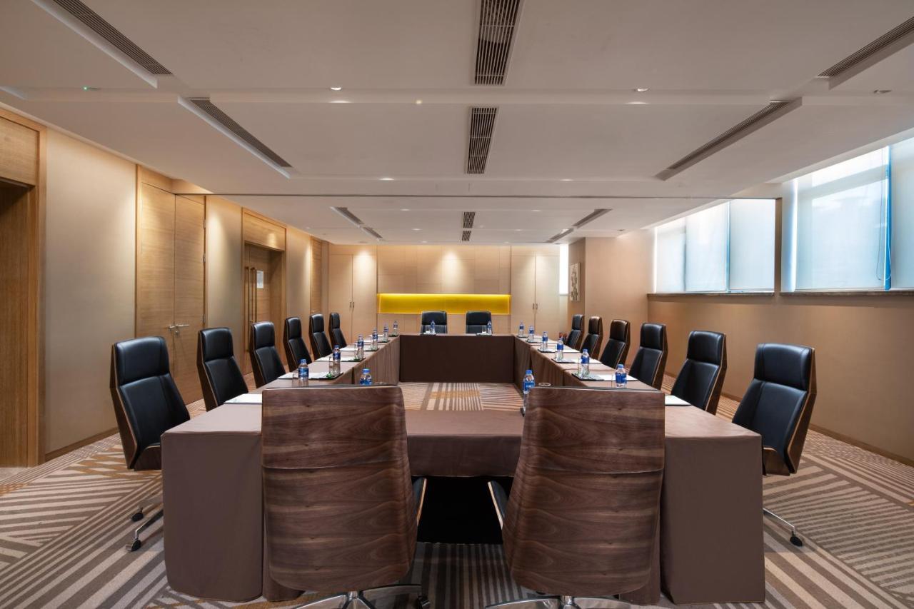 Holiday Inn & Suites Lanzhou Center, An Ihg Hotel Екстер'єр фото